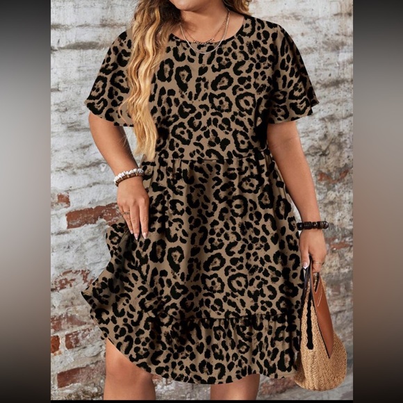 Dresses & Skirts - Plus Size Leopard Print Short Sleeve Dress